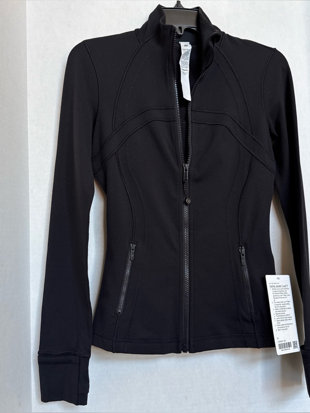 Lululemon Women’s Define Jacket Fabric *Luon NEW Size 4 Black